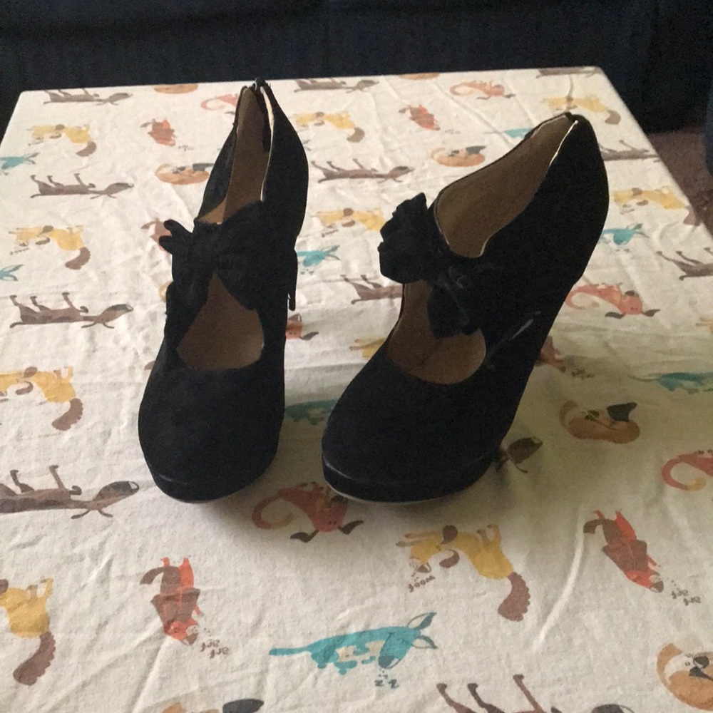 Women’s Bow tie heels